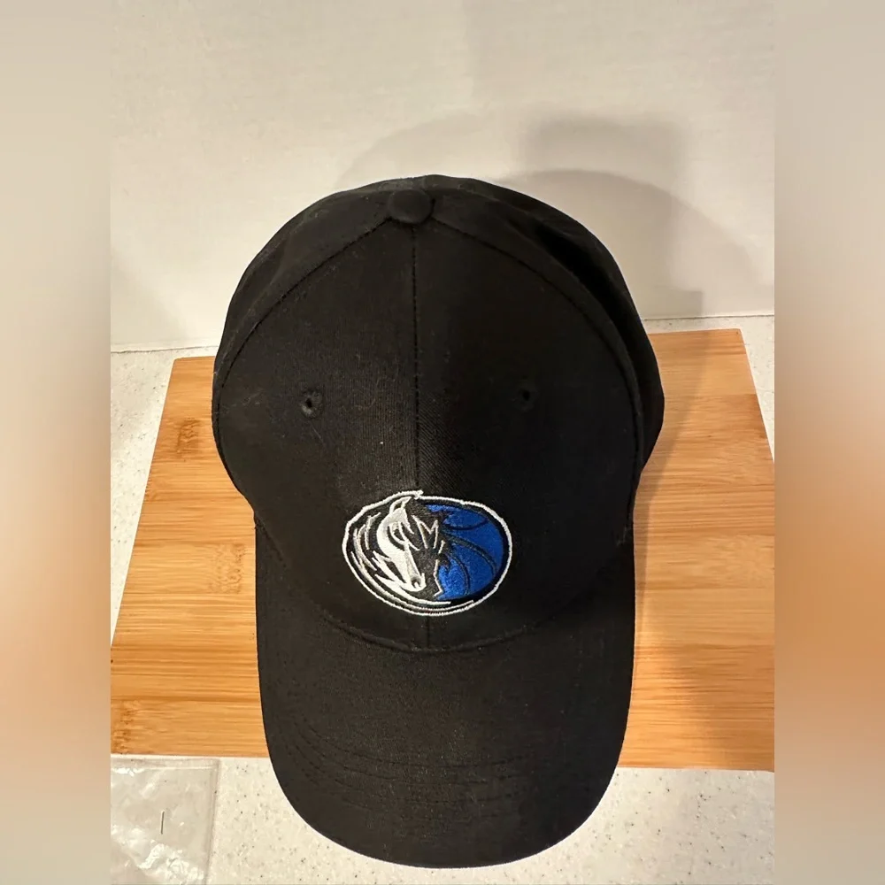 COPY - Dallas Mavericks NBA Basketball Sprite Logo  Baseball Hat Cap. NWOT.Adul…